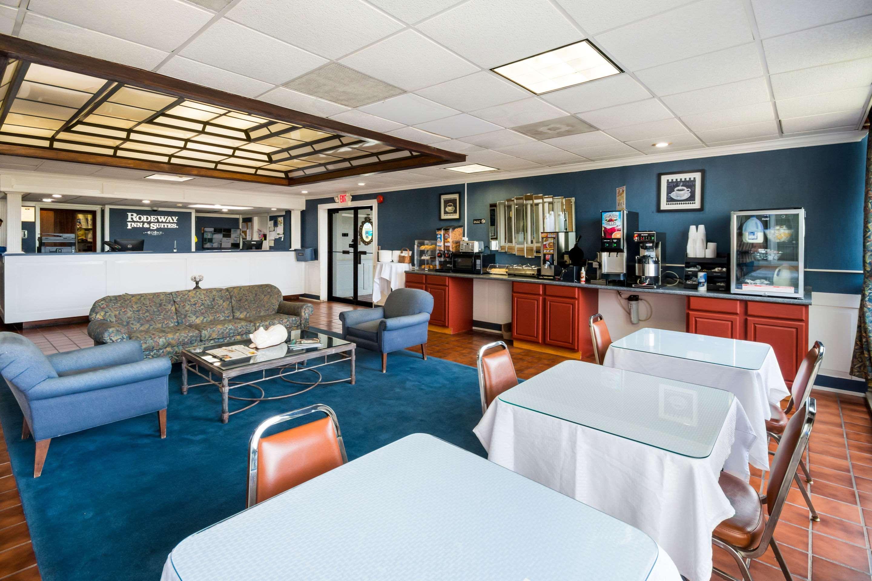 Rodeway Inn And Suites Portsmouth Exteriér fotografie