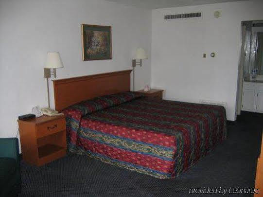 Rodeway Inn And Suites Portsmouth Pokoj fotografie