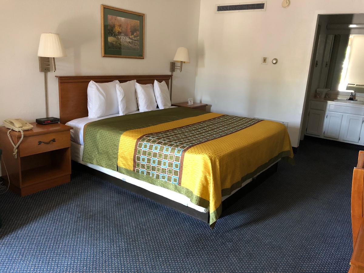 Rodeway Inn And Suites Portsmouth Exteriér fotografie